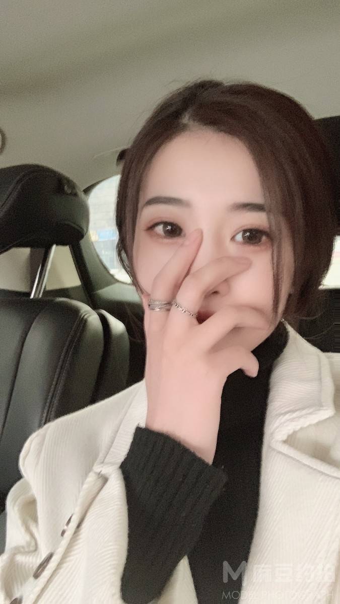 纪实模特