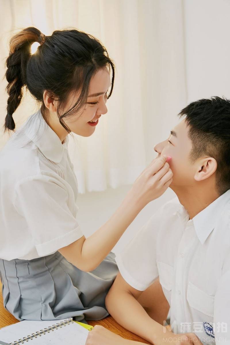 情侣模特