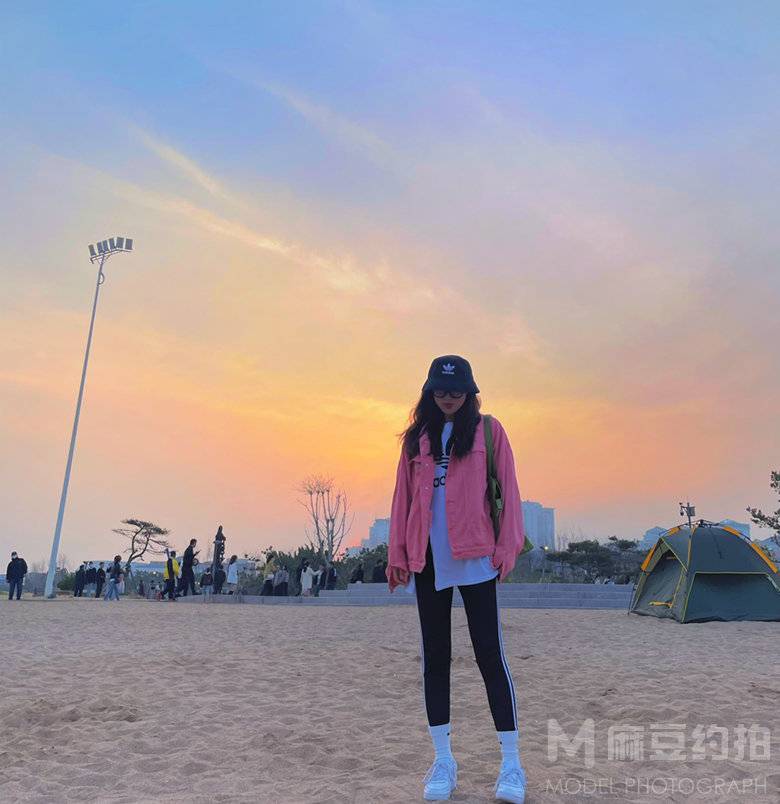 黑白模特