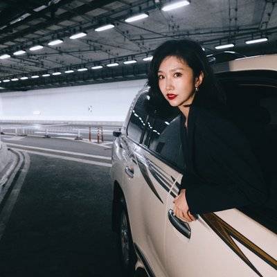 黑白模特