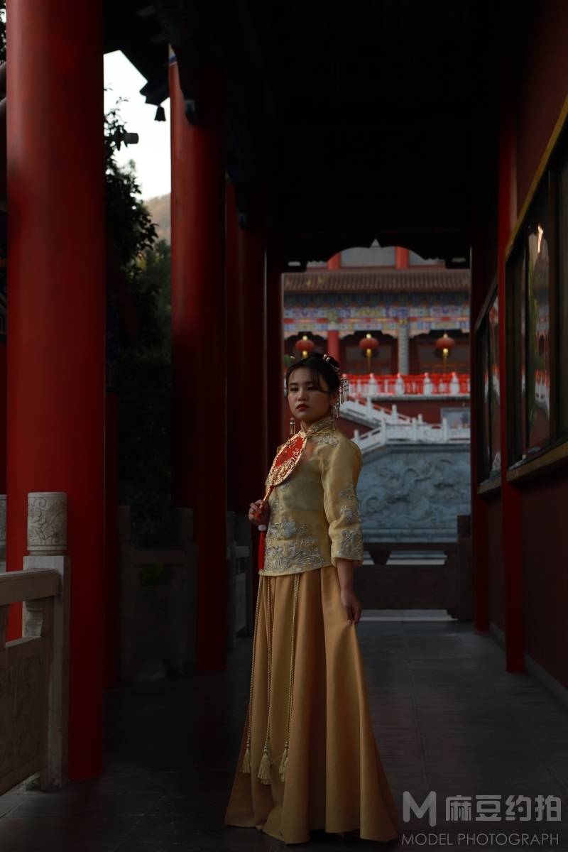 妆容模特