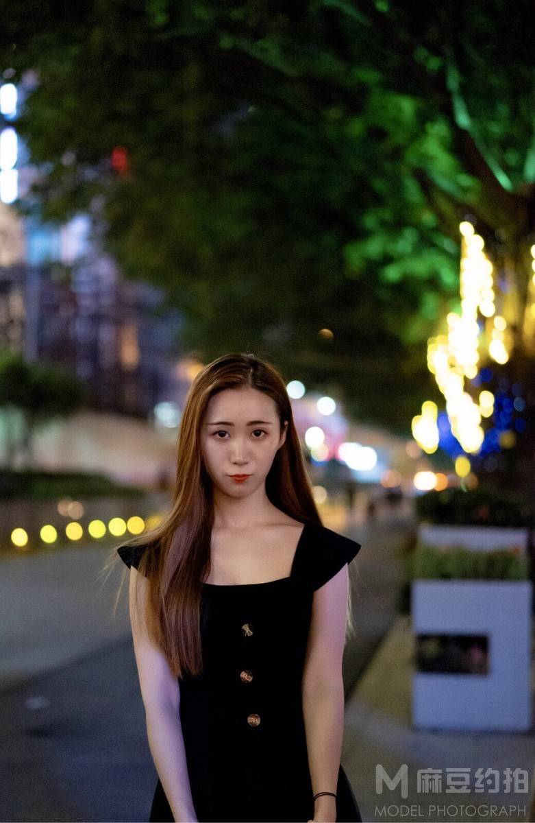 夜景模特