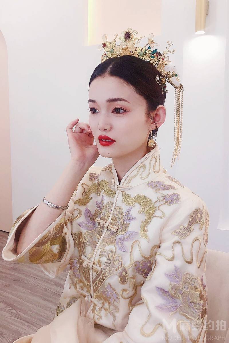 妆容模特