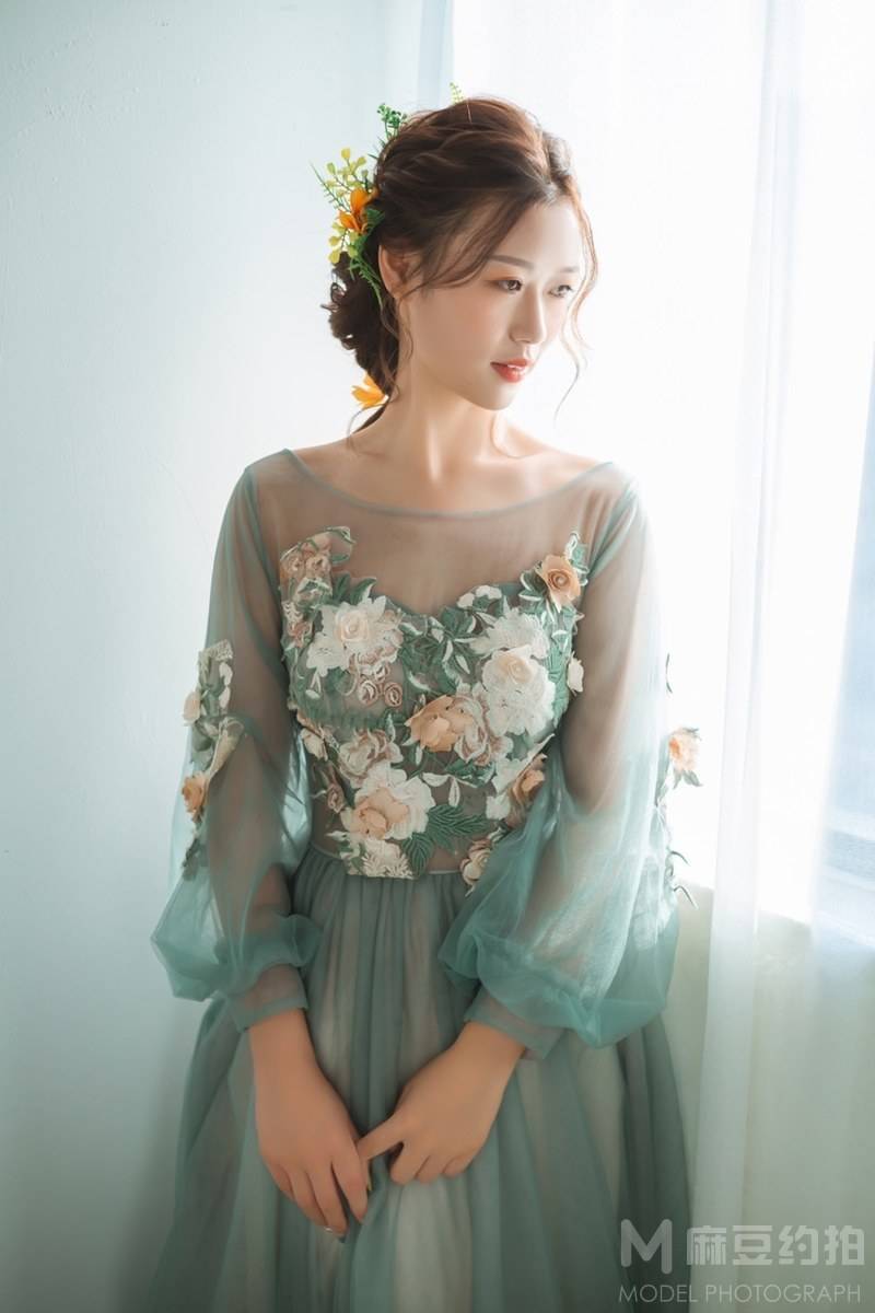 清新模特