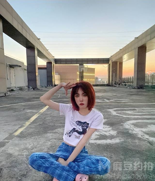 妆容模特