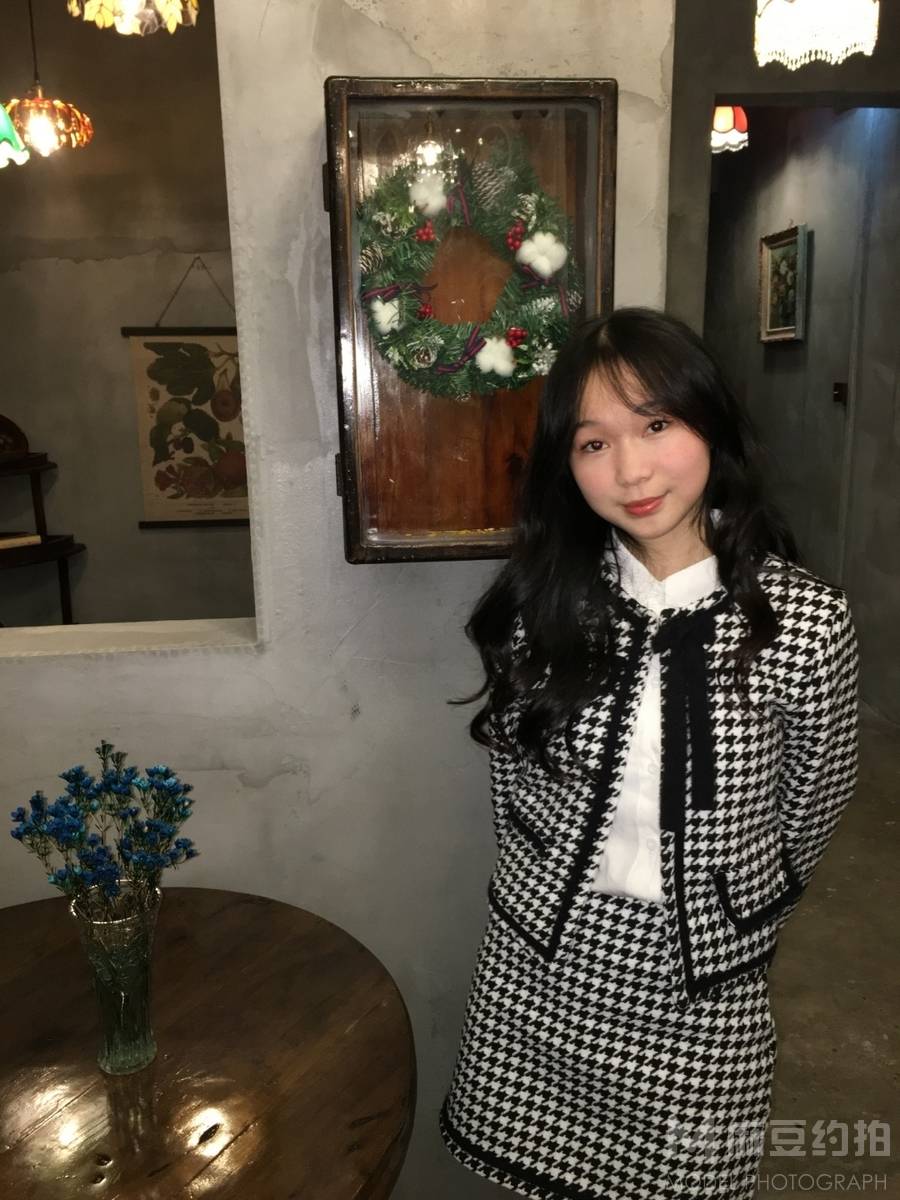 校园模特