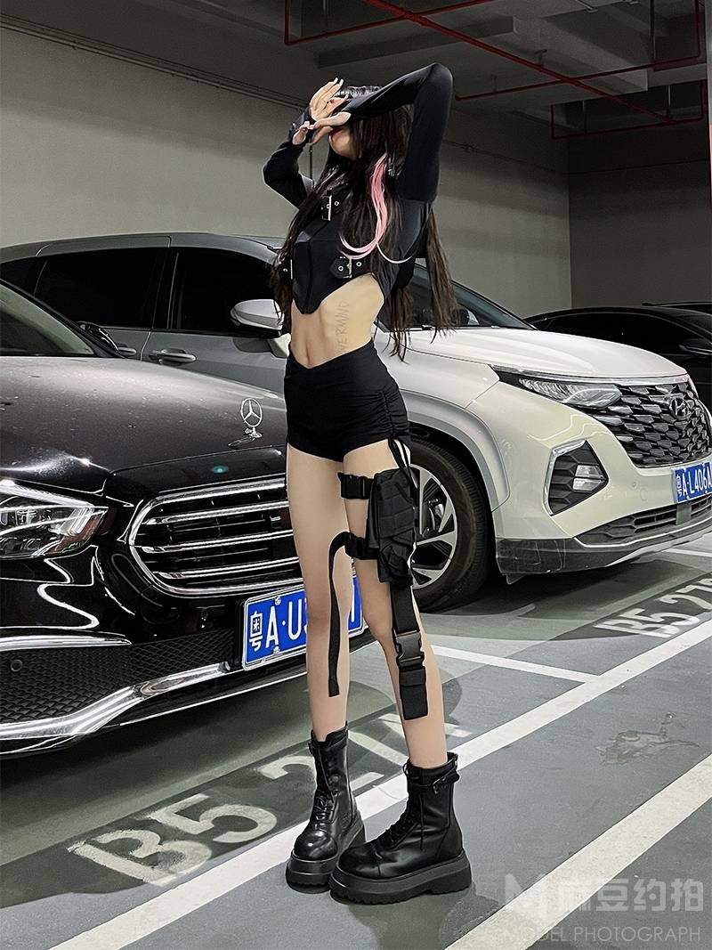 暗黑模特