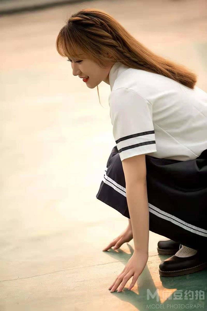 校园模特
