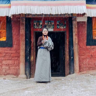 汉服模特