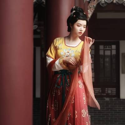 汉服模特
