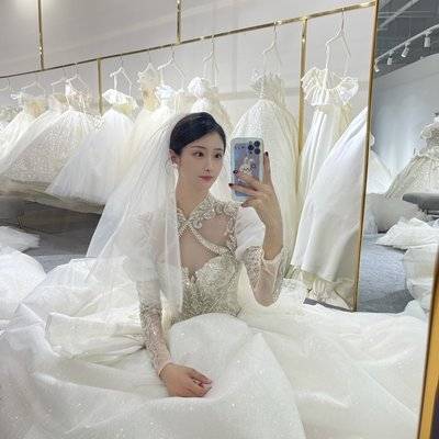 黑白模特