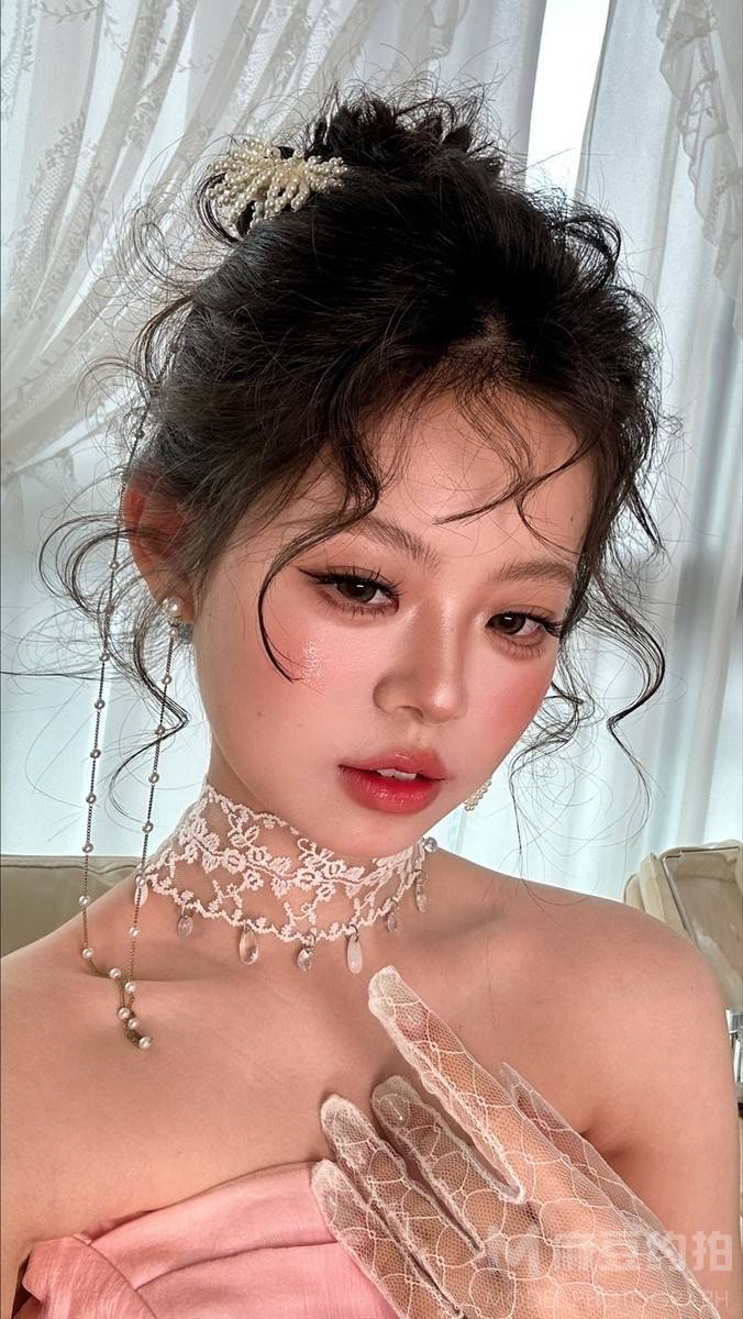 宝丽来模特
