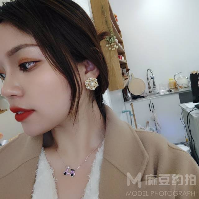 妆容模特
