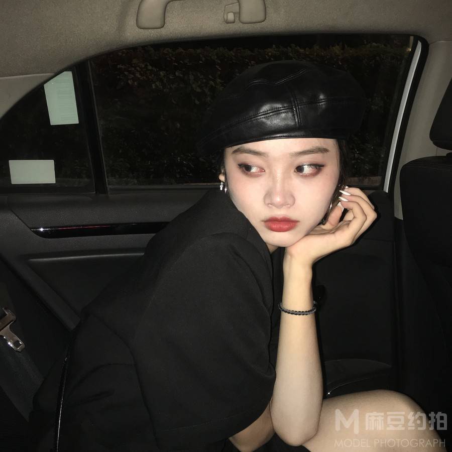 暗黑模特