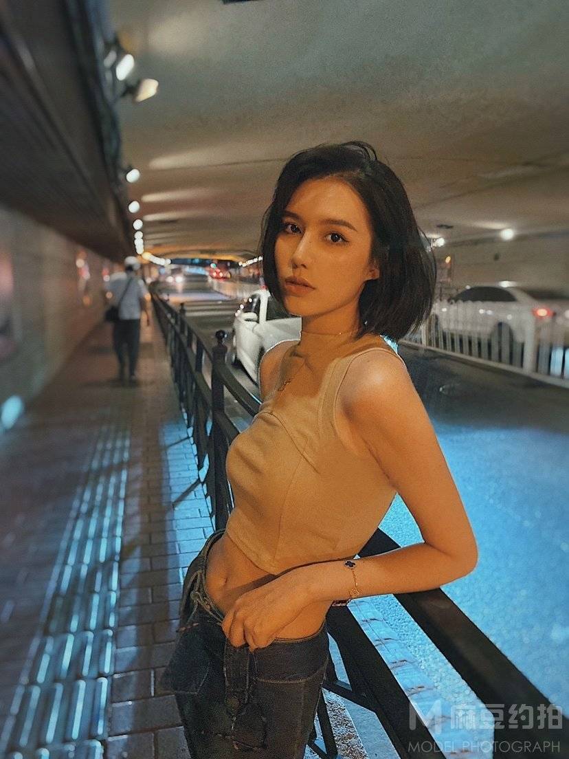 夜景模特