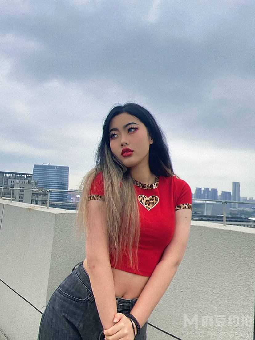 暗黑模特