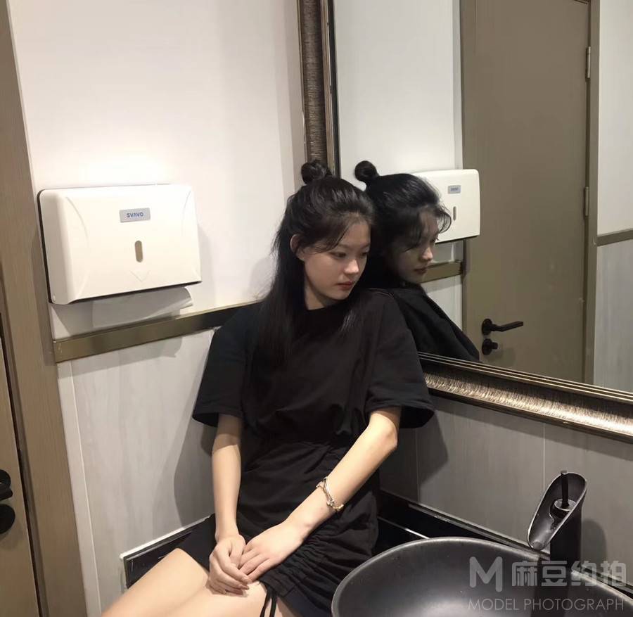 暗黑模特