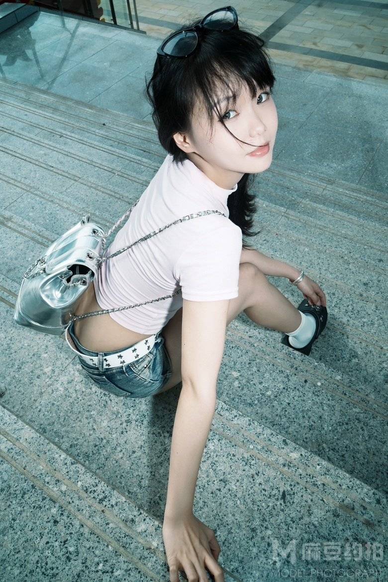 胶片模特