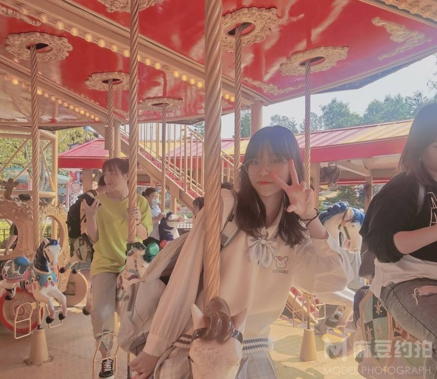 清新模特