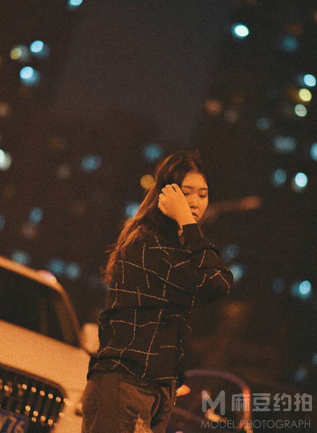 情绪模特