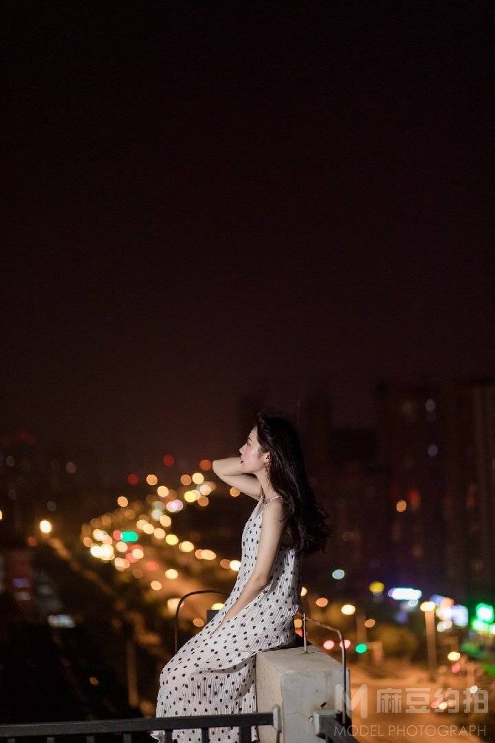 夜景模特