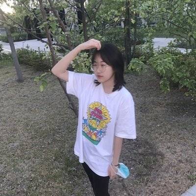 宝丽来模特