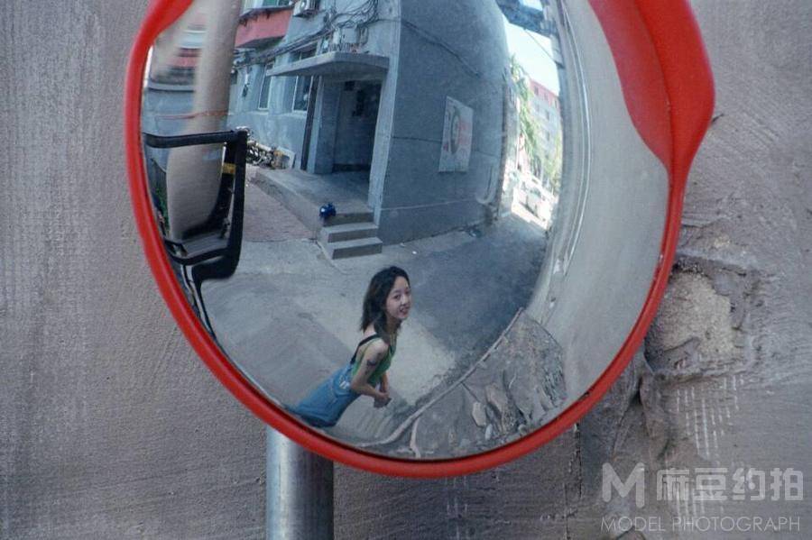 宝丽来模特