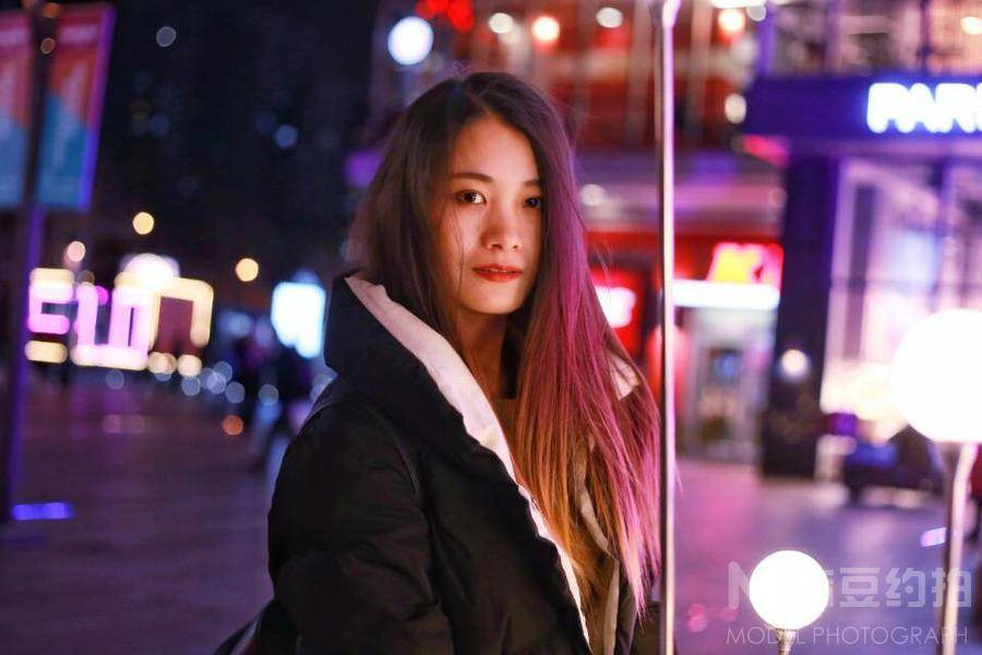 夜景模特