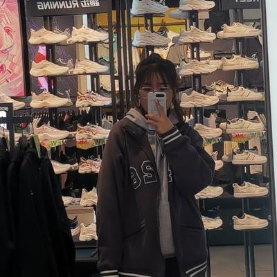 黑白模特