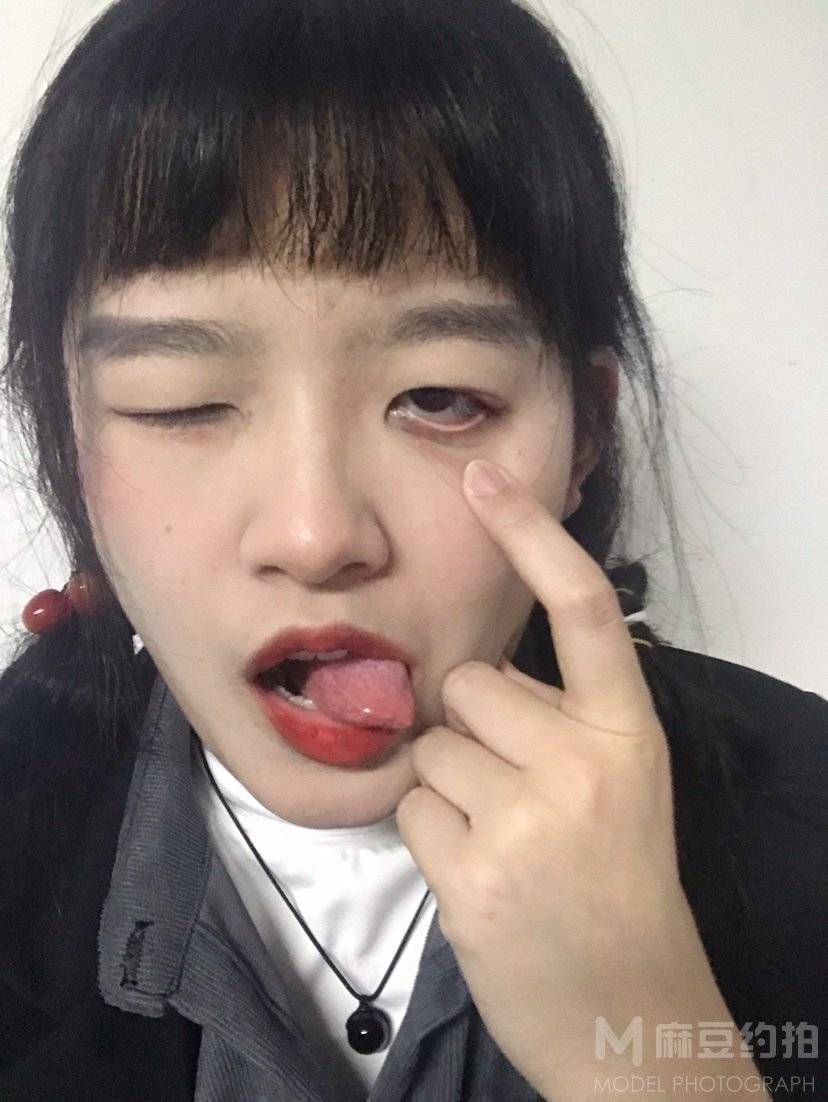 胶片模特