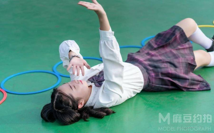 校园模特