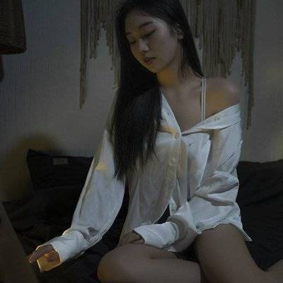 黑白模特