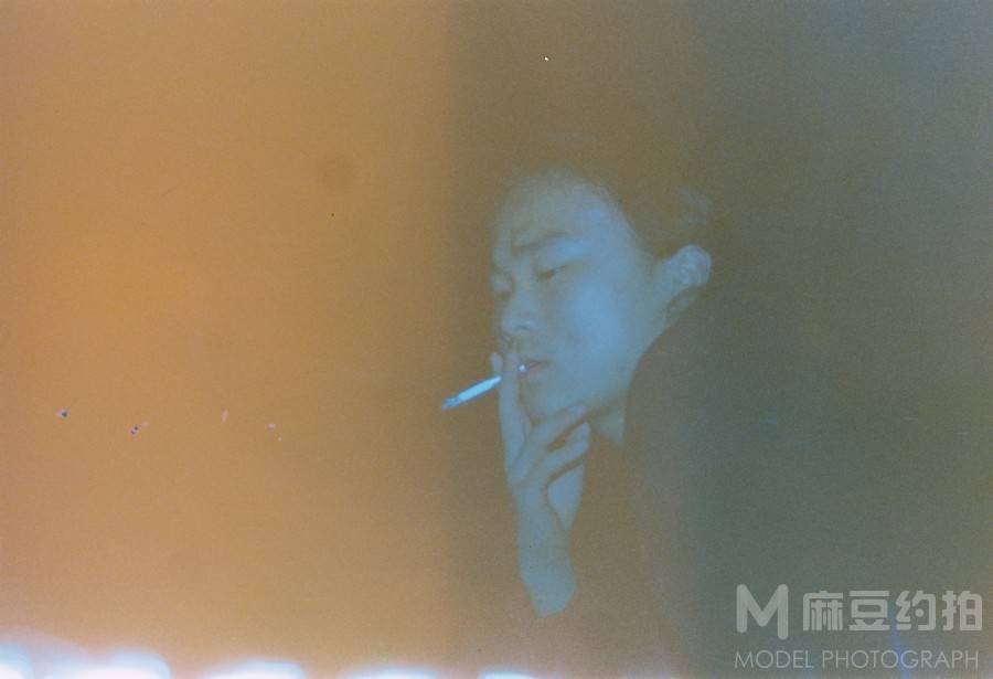胶片模特