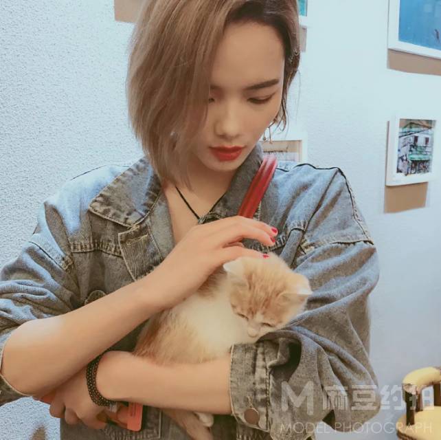 少女模特
