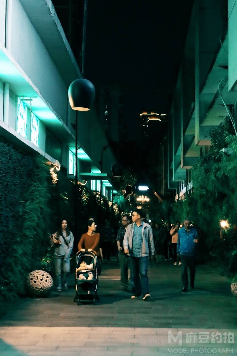 夜景模特