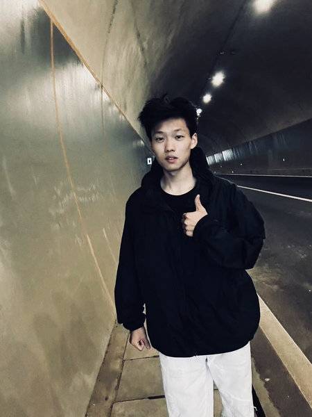 黑白模特