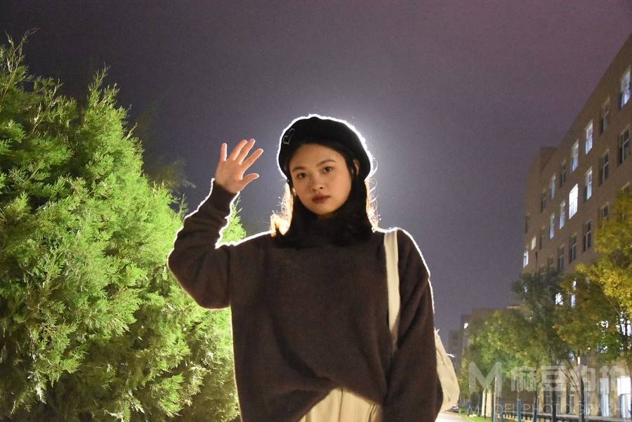 校园模特