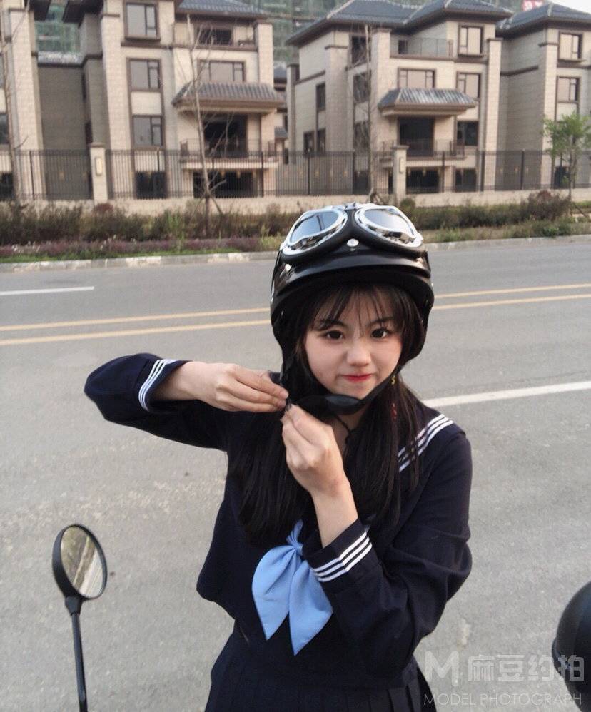 校园模特
