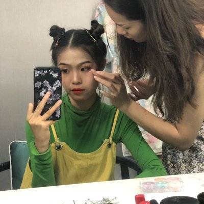 妆容模特