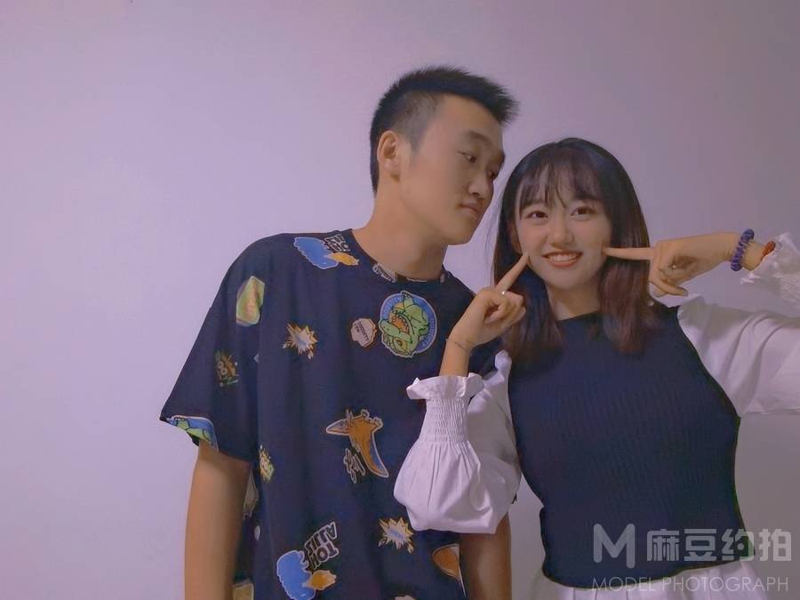 情侣模特