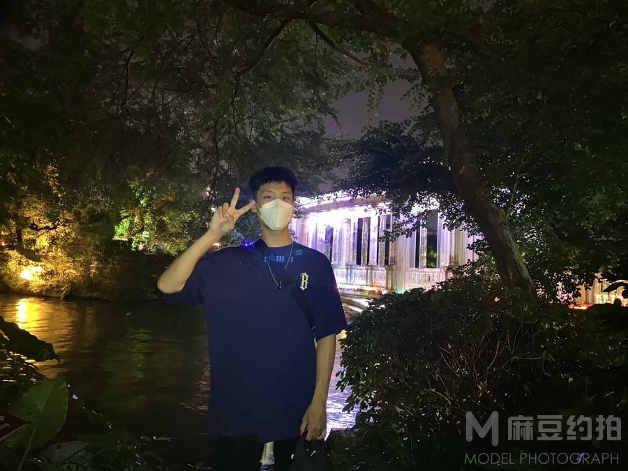 夜景模特