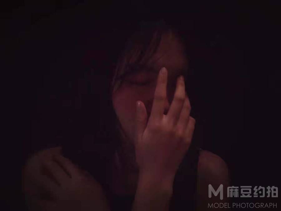 黑白模特