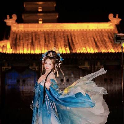 汉服模特