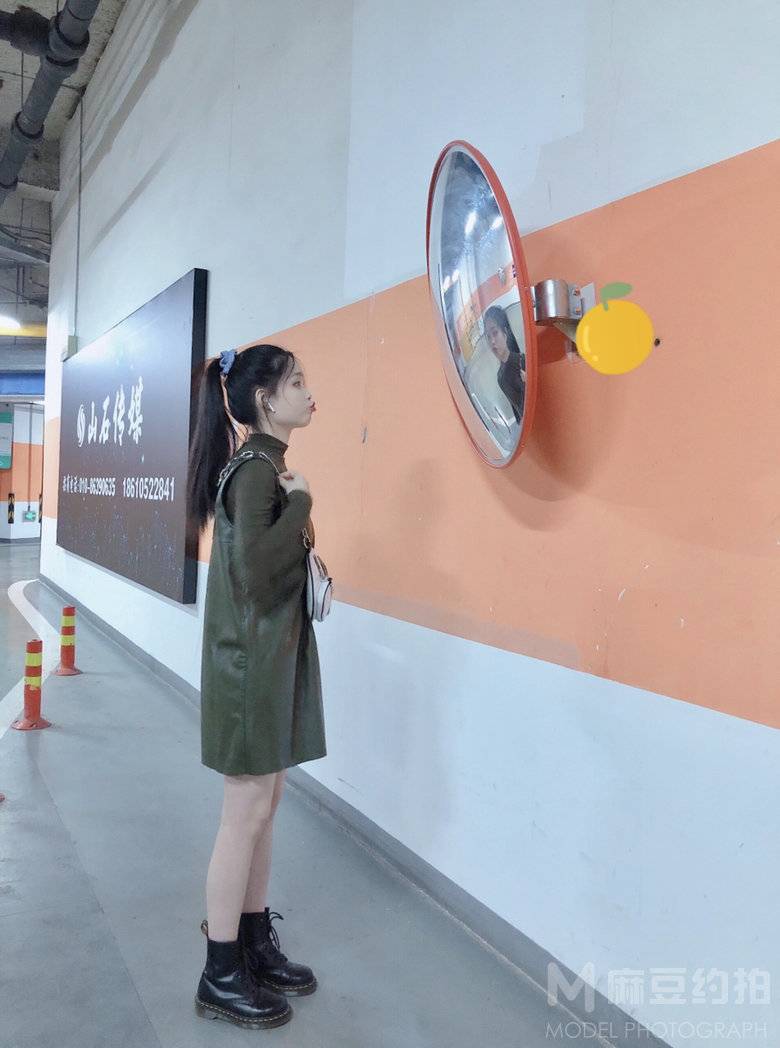 校园模特