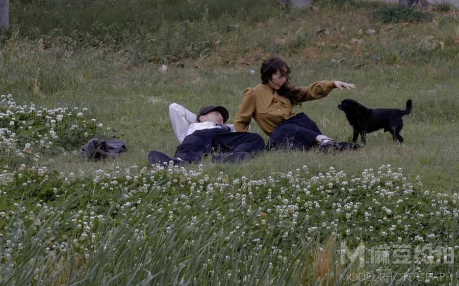 情绪模特