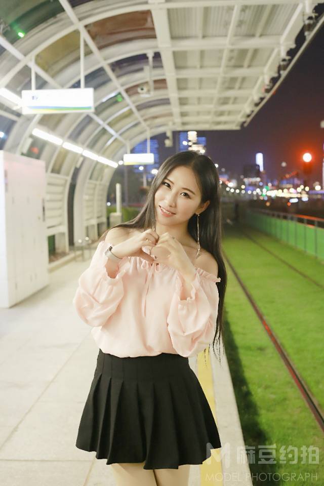 夜景模特
