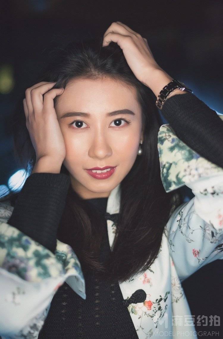 夜景模特