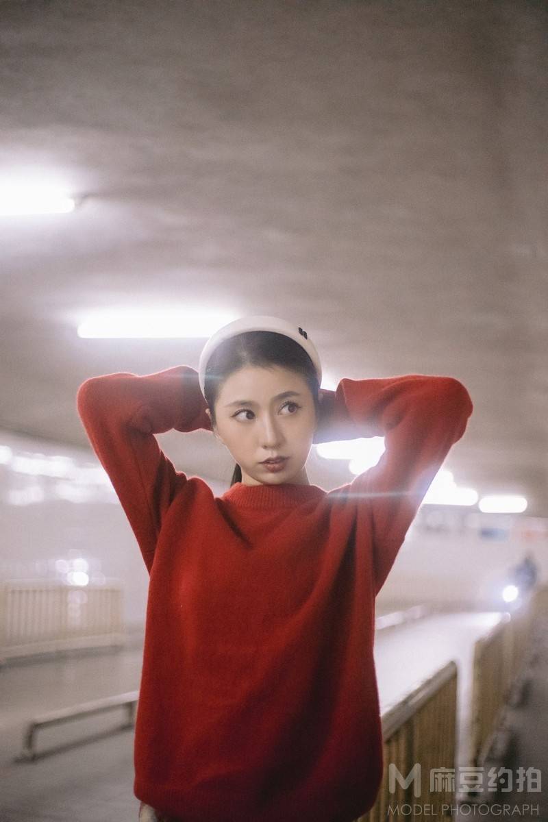 情绪模特