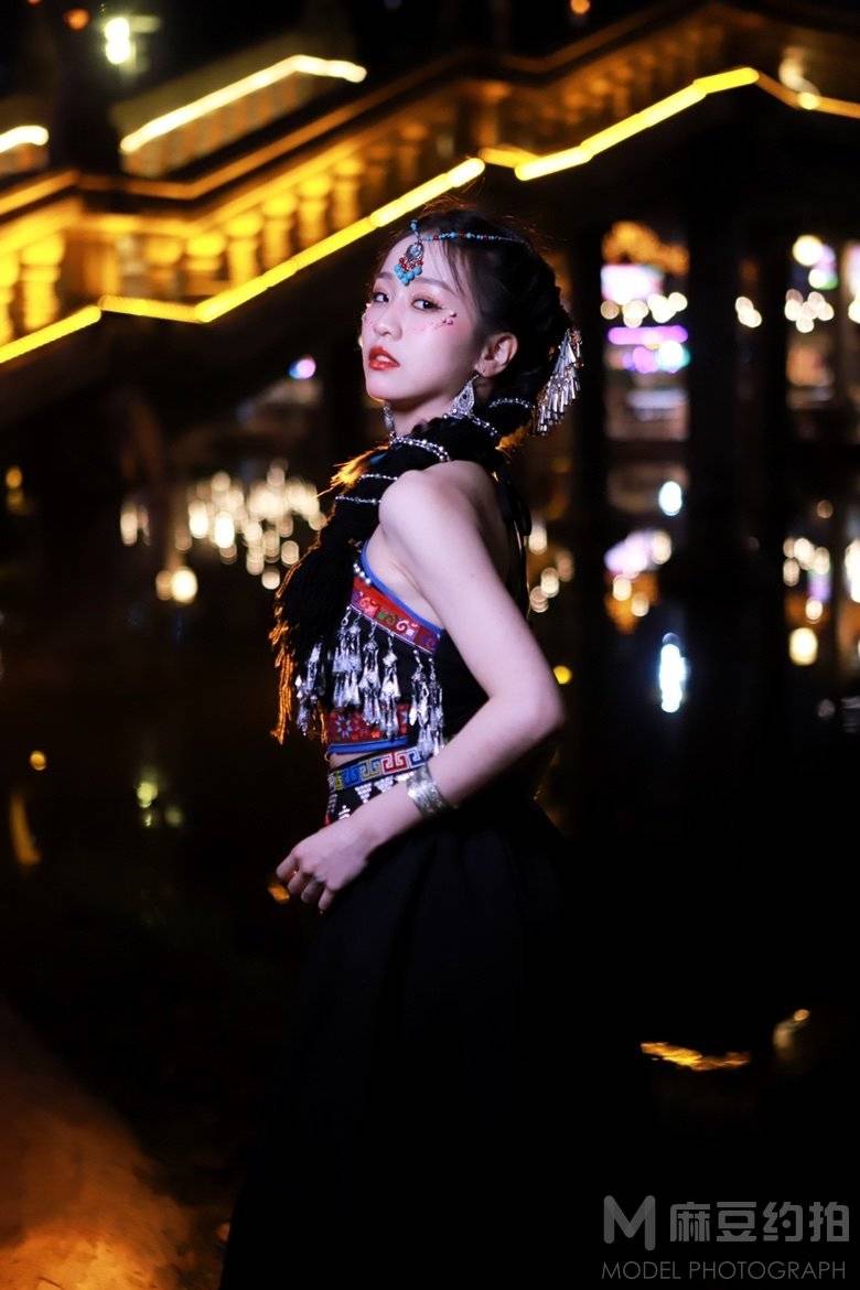 夜景模特