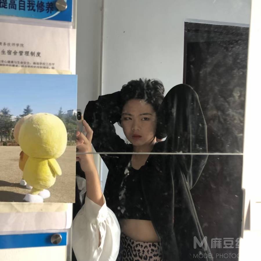 清新模特